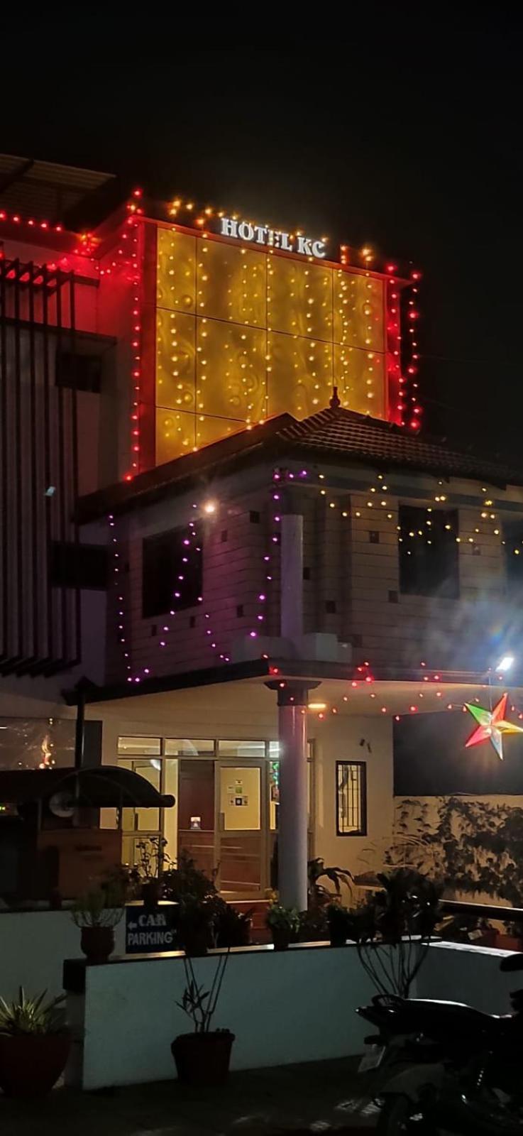 Hotel Kc Yercaud Buitenkant foto